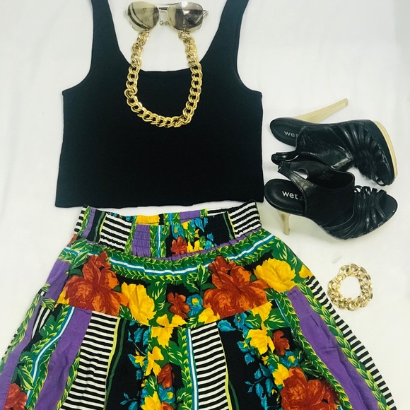 Pants - Vintage Gaucho Shorts size M.